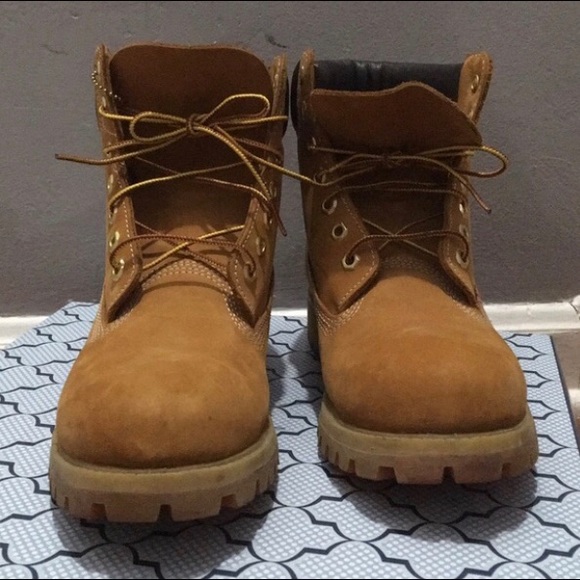 Tan Timberland boots main image 4